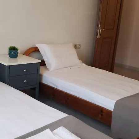 Apartment Michalis, 2-bedroom In Sarande