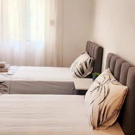 Michalis, 2-bedroom In Apartment *